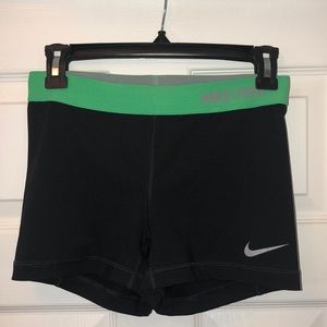 Women’s Nike Pro 3” Compression Short size Medium